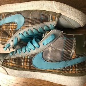 Vintage Nike Plaid Blazer Women's 7 Sneaker